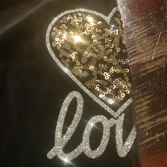 🎀 - Picture 2 of 3